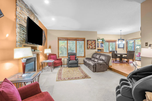 10512 Hidden Oaks Lane, Champlin, MN 55316