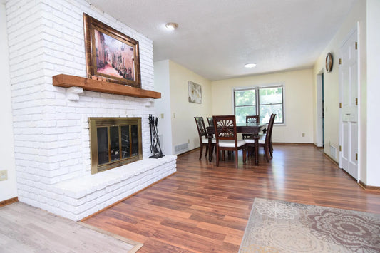 2520 Allen Drive, Burnsville, MN 55337