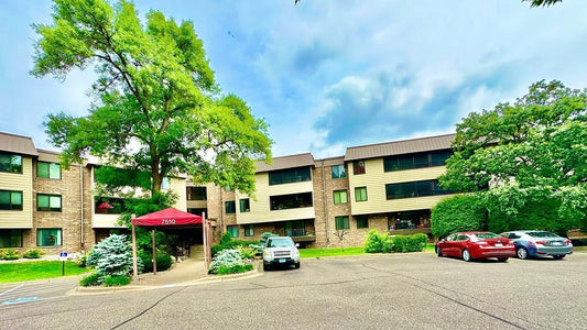 7510 Cahill Road, Edina, MN 55439