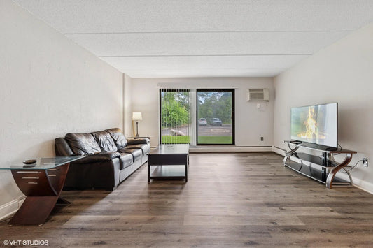 10401 Cedar Lake Road, Minnetonka, MN 55305