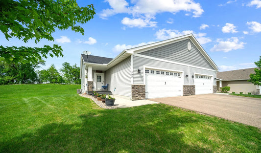 592 Shoreview Lane, Norwood Young America, MN 55397