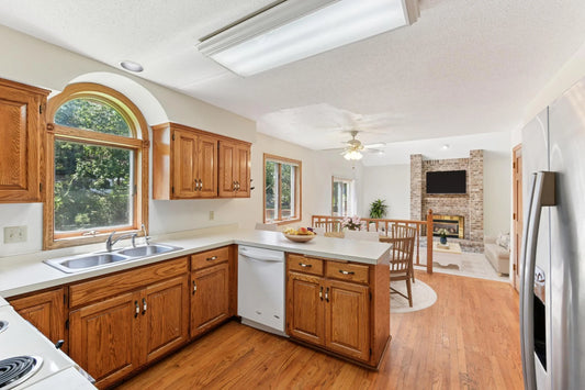 439 Ridge Lane, Chaska, MN 55318
