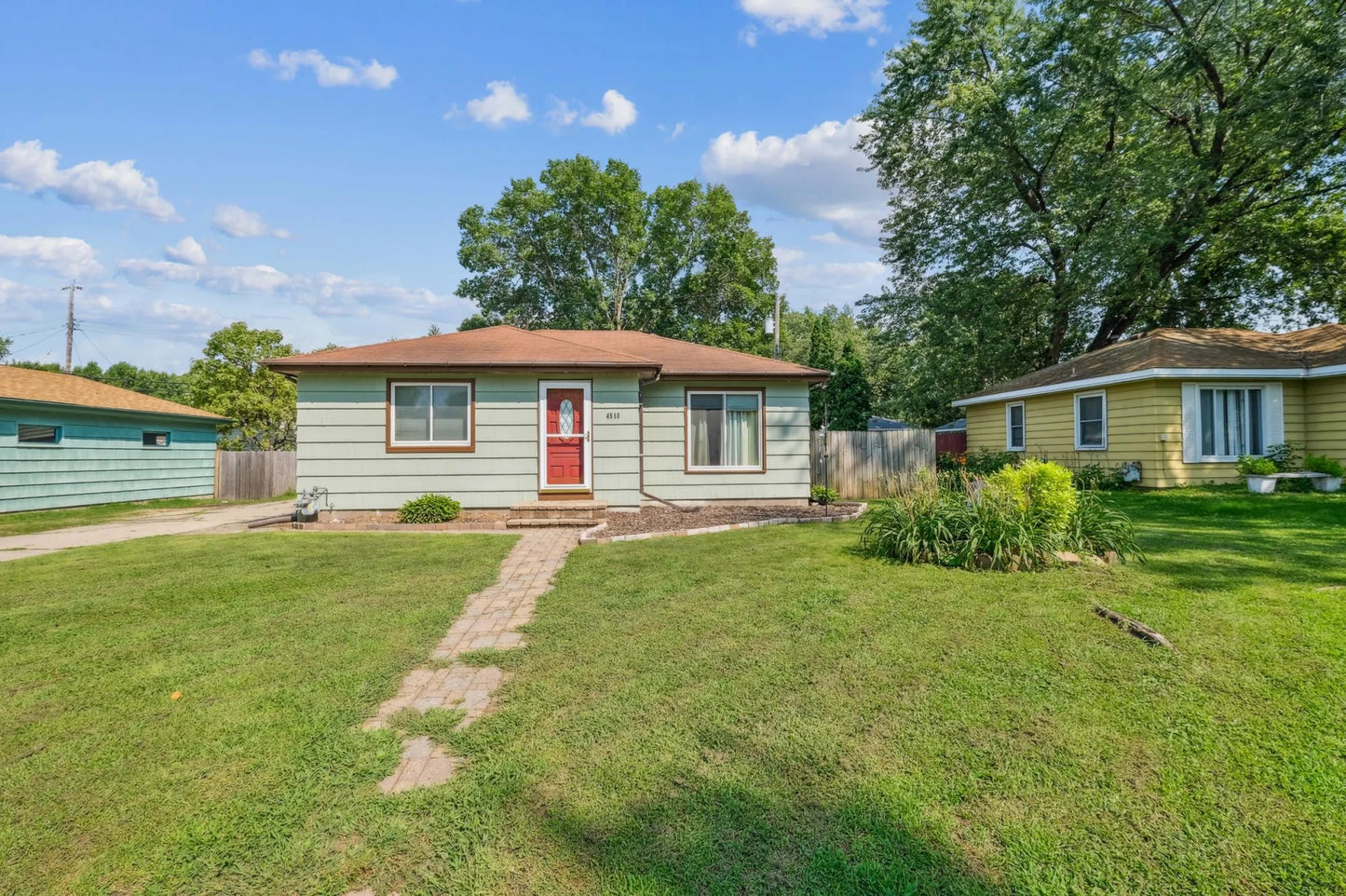 4518 Yates Avenue, Crystal, MN 55422