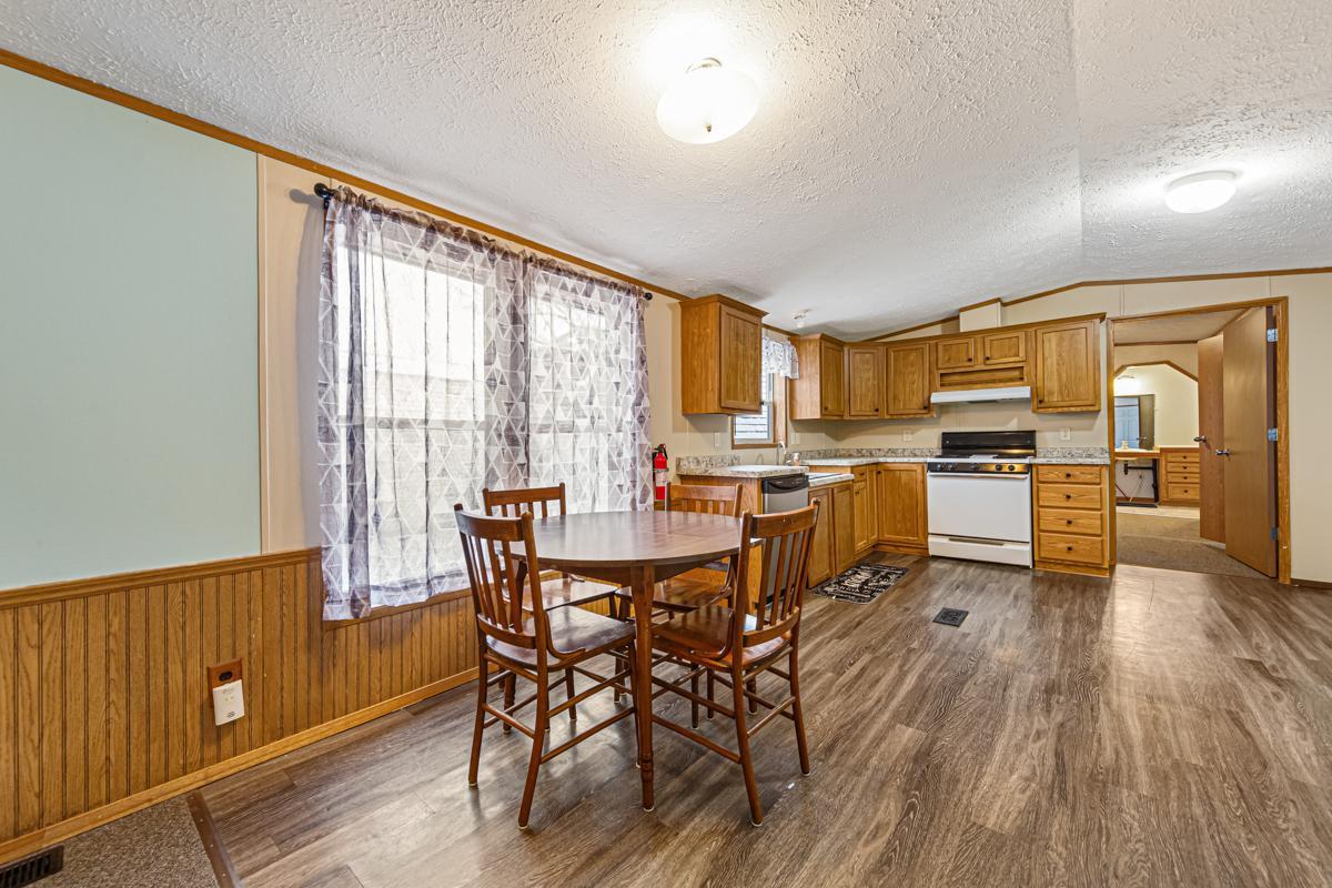 112 Laurinda Lane, Mankato, MN 56001