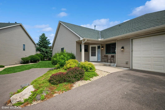 4224 93rd Avenue, Brooklyn Park, MN 55443