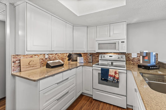 6085 Lincoln Drive, Edina, MN 55436