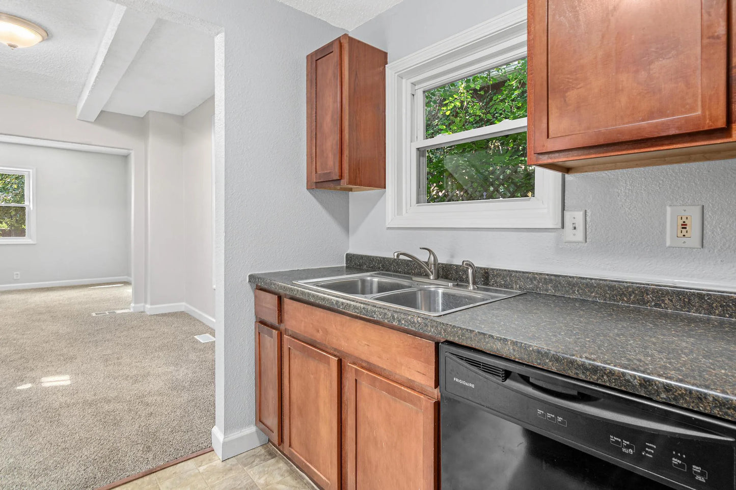 259 Curtice Street, Saint Paul, MN 55107