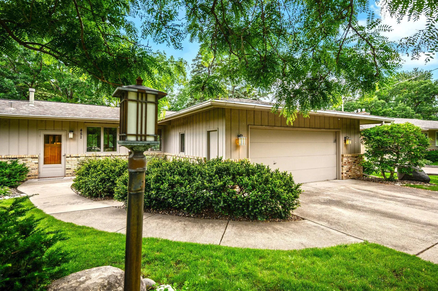 451 Reflection Road, Apple Valley, MN 55124