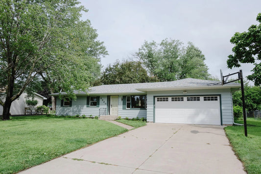 4230 Edgemont Street, Vadnais Heights, MN 55127