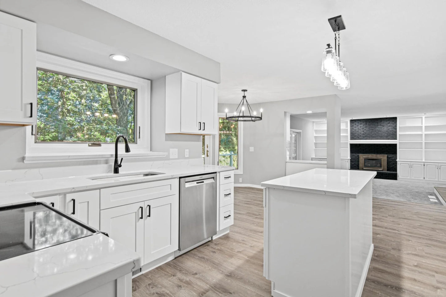 515 Marnie Street, Maplewood, MN 55119