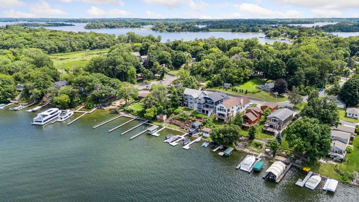 5300 Piper Road, Mound, MN 55364