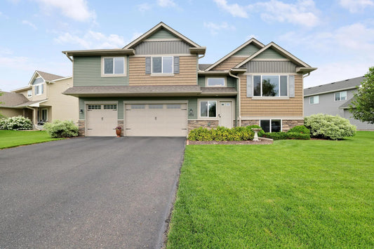 1035 Emerald Street, Hanover, MN 55341