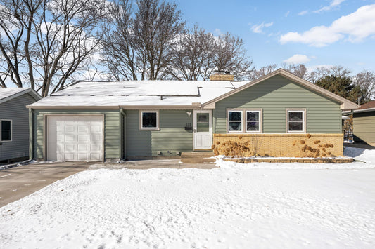 626 Park Valley Drive, Hopkins, MN 55343