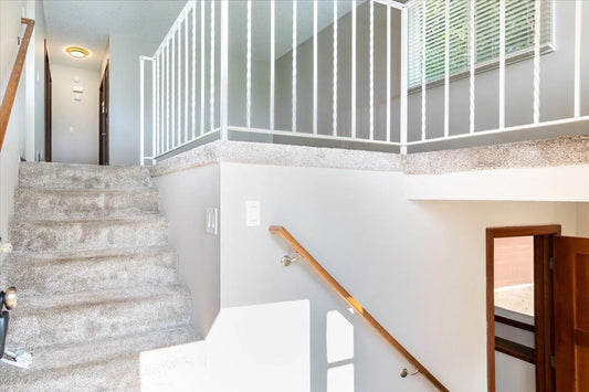5410 Old Shakopee Circle, Bloomington, MN 55437