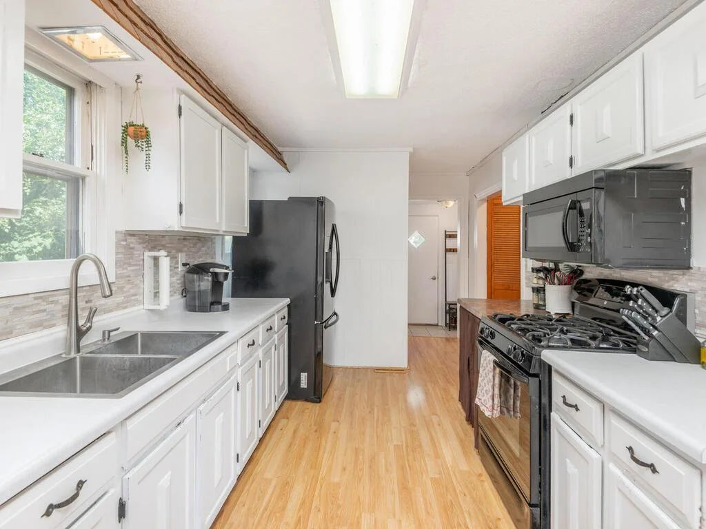 5102 Memorial Trail, Prior Lake, MN 55372
