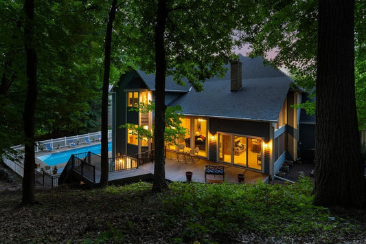 6310 Stag Horn Lane, Chanhassen, MN 55317