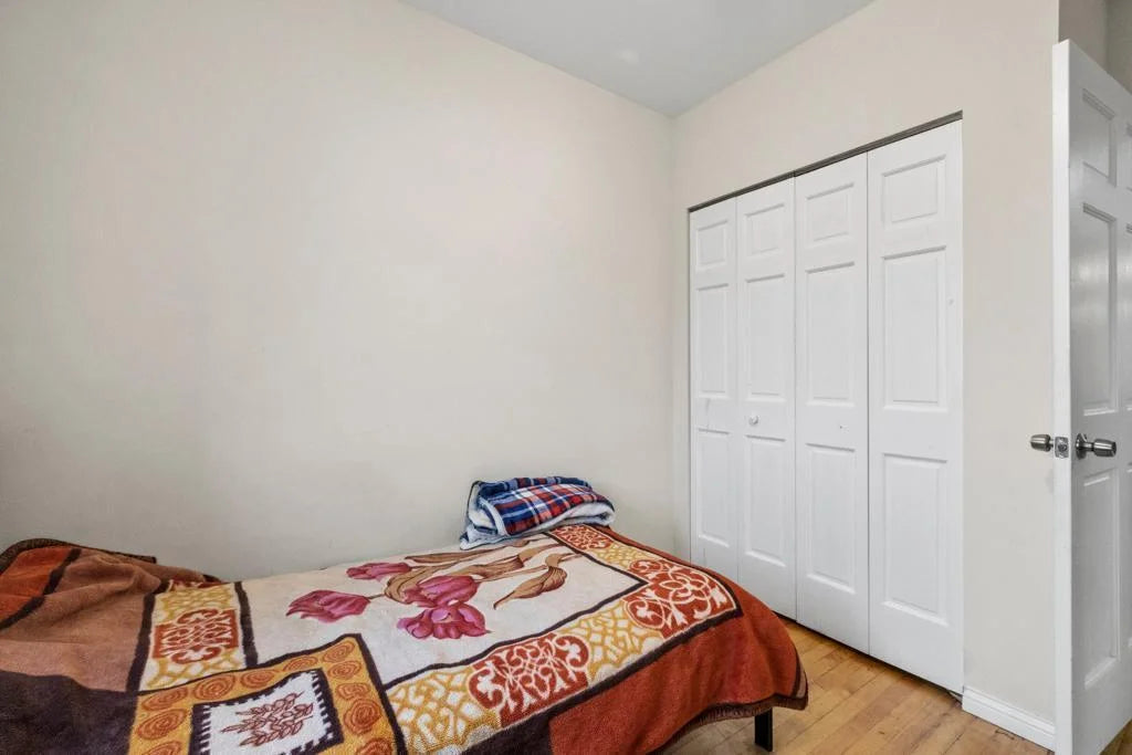 3805 Chicago Avenue, Minneapolis, MN 55407