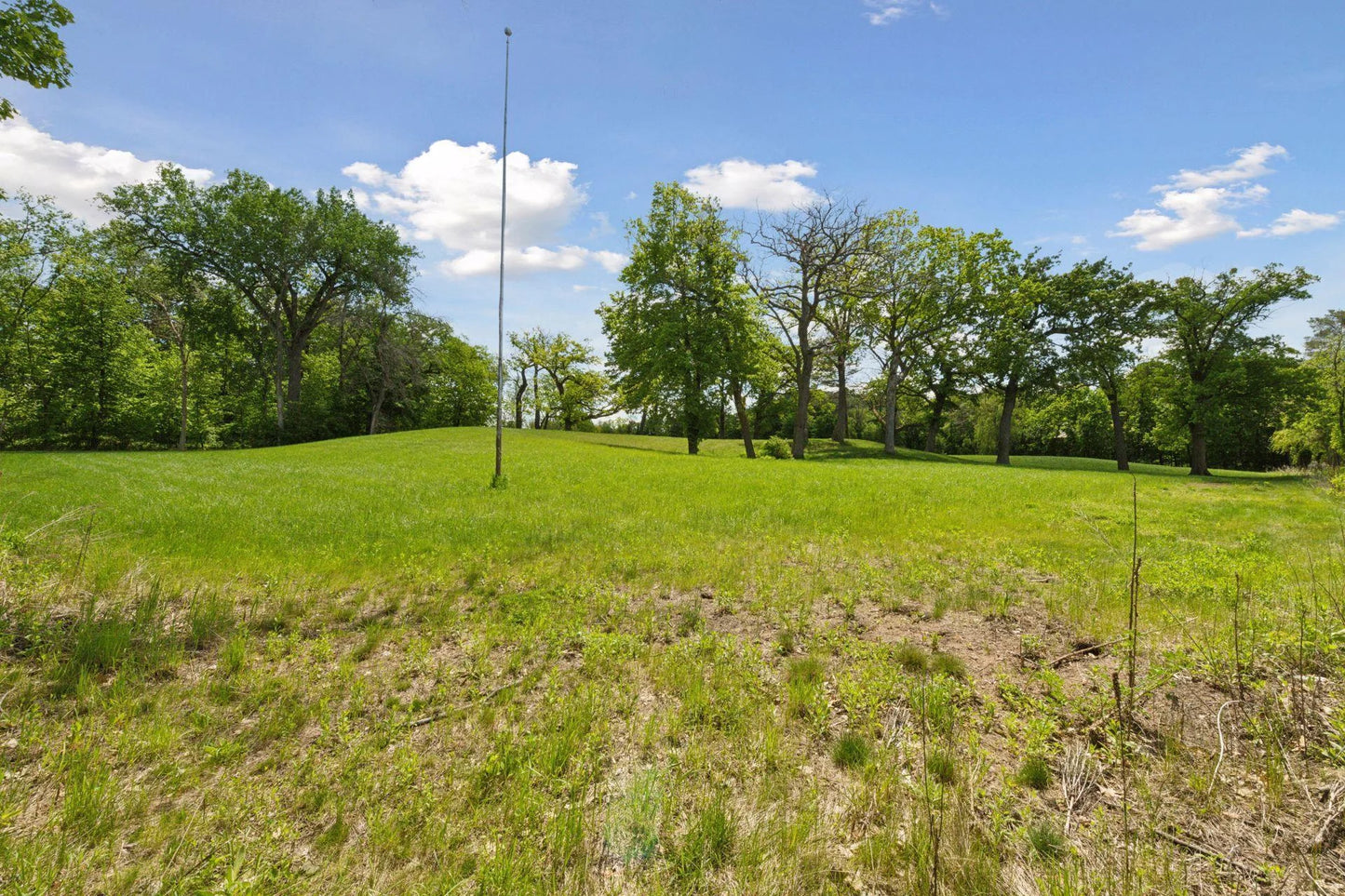 535 Bushaway Road, Wayzata, MN 55391