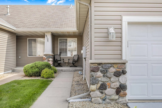 10450 64th Way, Albertville, MN 55301