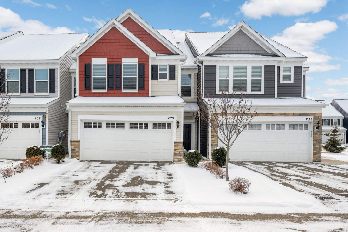 729 Maggie Way, Chanhassen, MN 55317