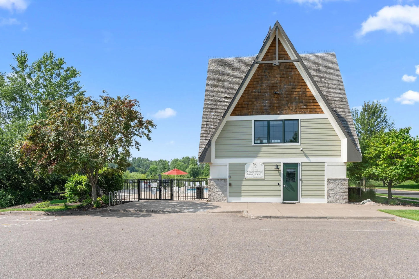 4735 Victor Path, Hugo, MN 55038