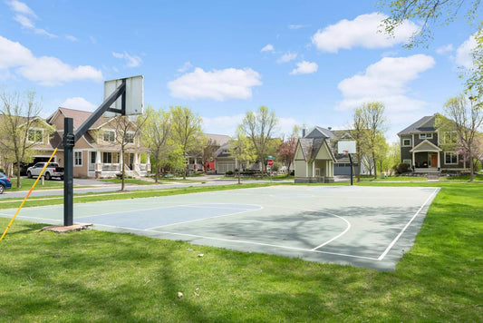 4342 Victor Path, Hugo, MN 55038