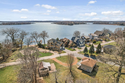 4528 Aberdeen Rd , Mound, MN 55364