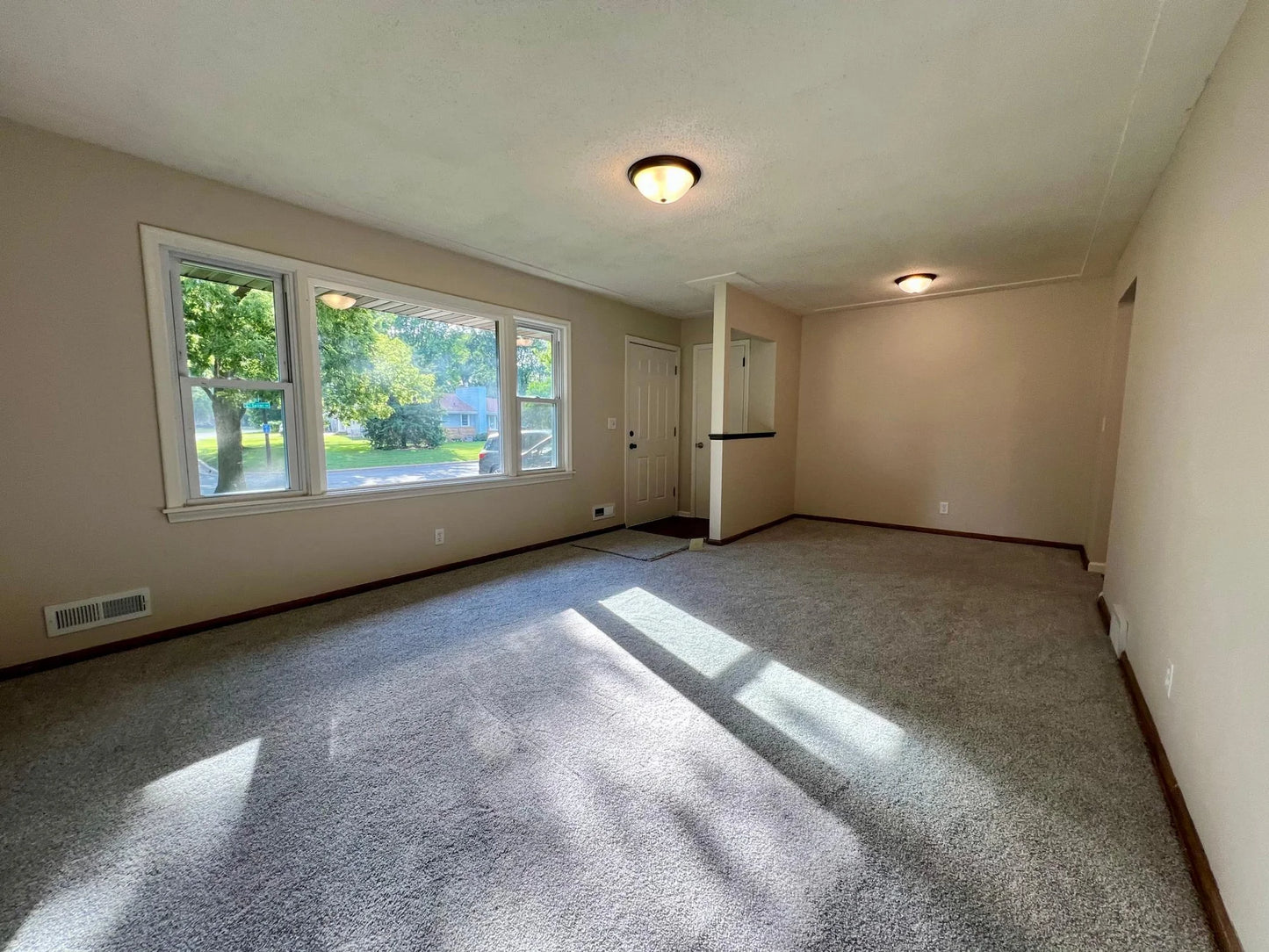 5400 Sailor Lane, Brooklyn Center, MN 55429