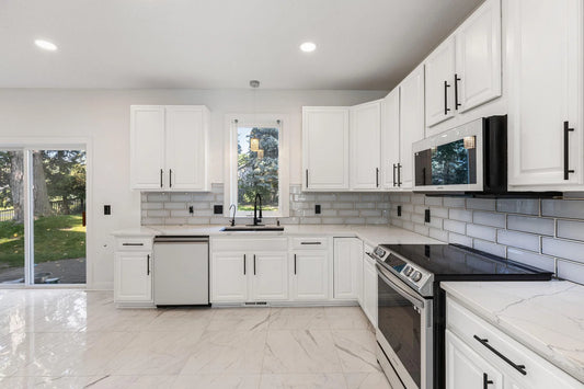 1042 Earley Lake Place, Burnsville, MN 55306