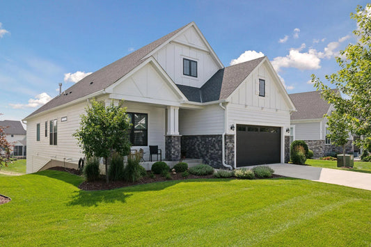 5845 Ayrshire Lane, Shorewood, MN 55331