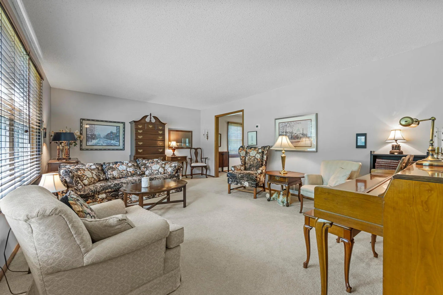 4466 Victoria Street, Shoreview, MN 55126