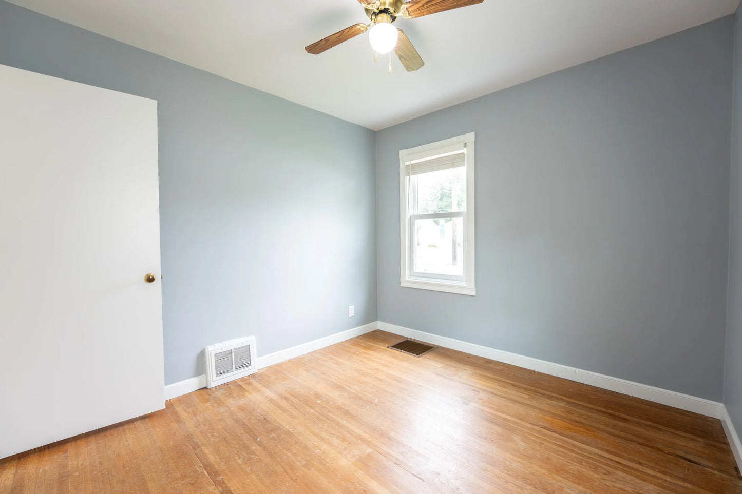 4635 Thomas Avenue, Minneapolis, MN 55412
