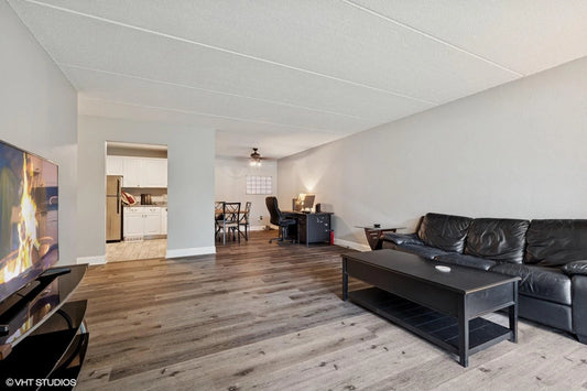 10401 Cedar Lake Road, Minnetonka, MN 55305