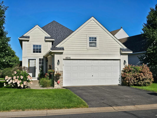 10241 Country Club Curve, Woodbury, MN 55129