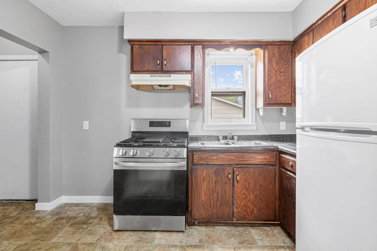 511 Van Buren Avenue, Saint Paul, MN 55103
