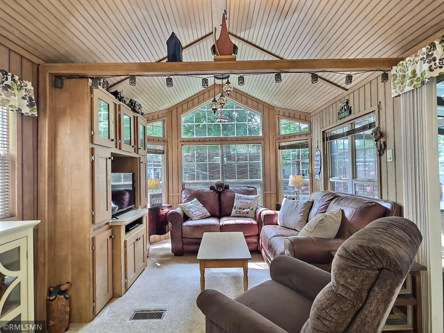 10255 Nevens Avenue, South Haven, MN 55382