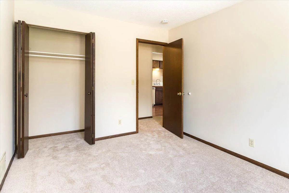 10350 Balsam Lane, Eden Prairie, MN 55347