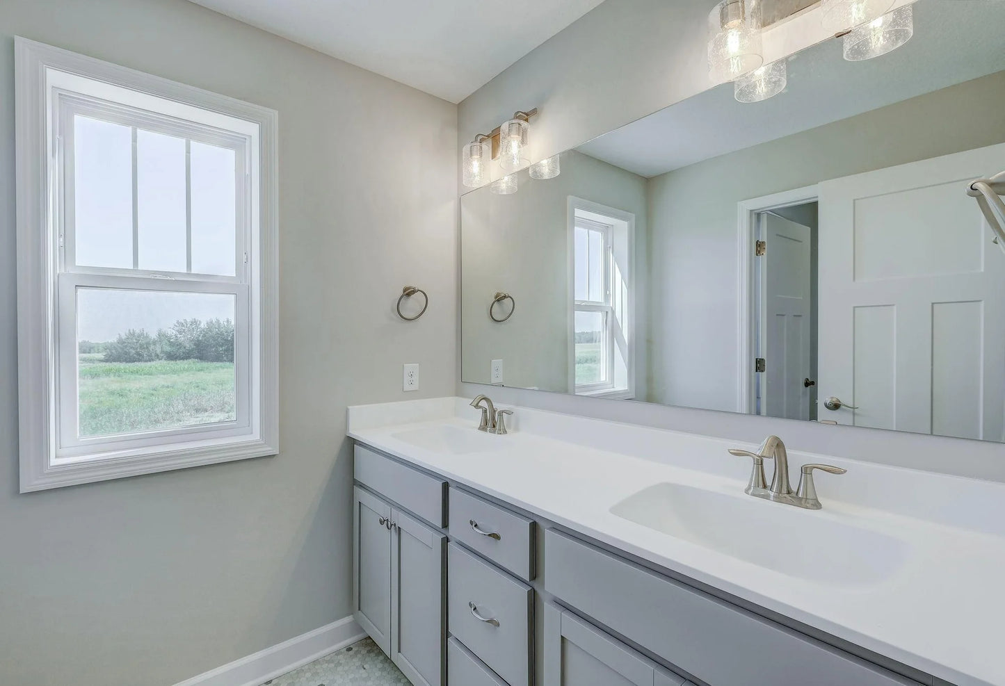 2885 Trinity Drive, Shakopee, MN 55379
