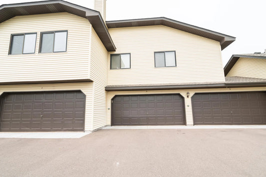 5425 Orleans Lane, Plymouth, MN 55442