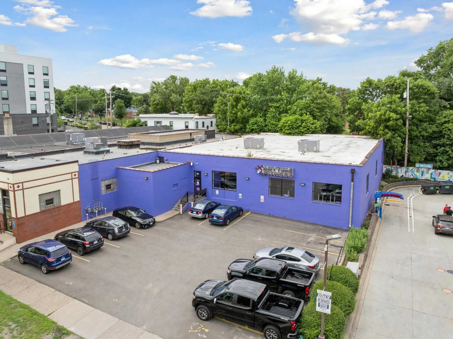 2720 University Avenue, Minneapolis, MN 55414