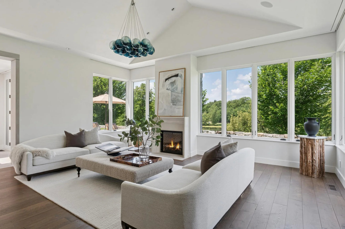2505 Lake Of The Isles Parkway, Minneapolis, MN 55405