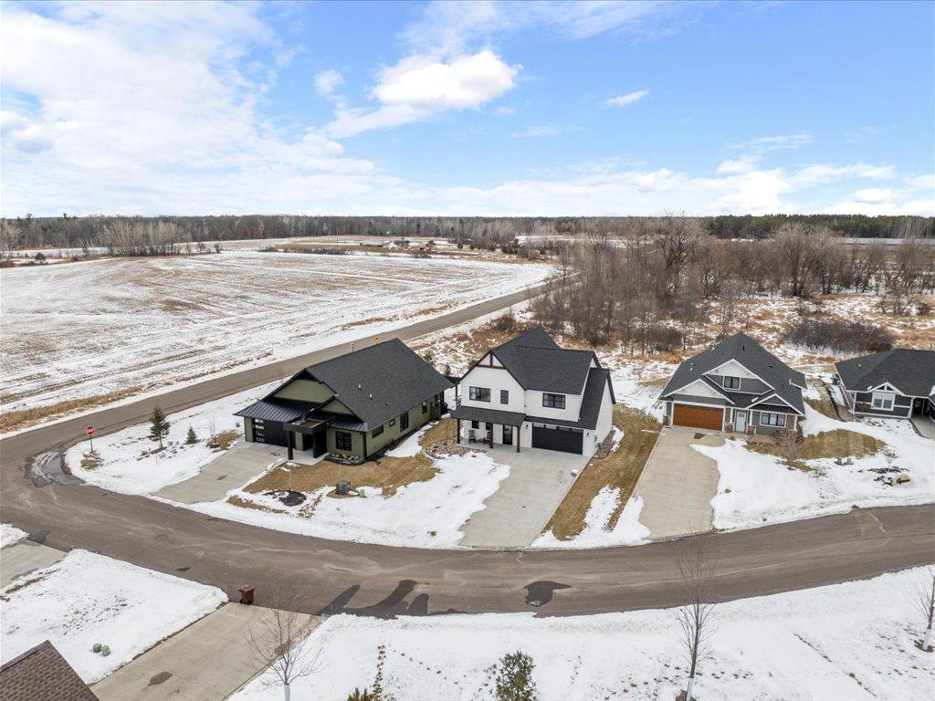 1215 Harbor Place, East Gull Lake, MN 56401