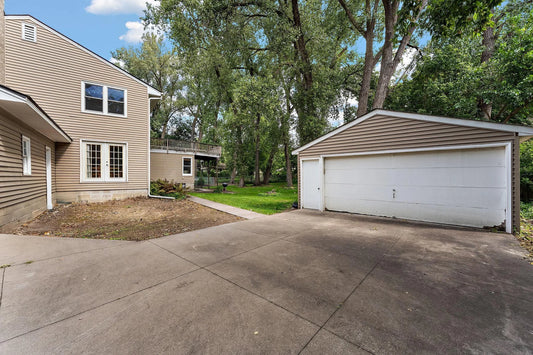 5300 33rd Avenue, Golden Valley, MN 55422