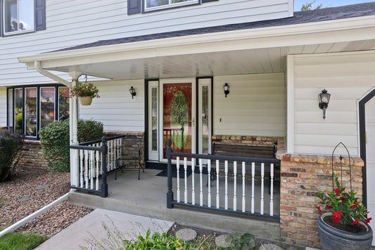 4363 Bramblewood Avenue, Vadnais Heights, MN 55127
