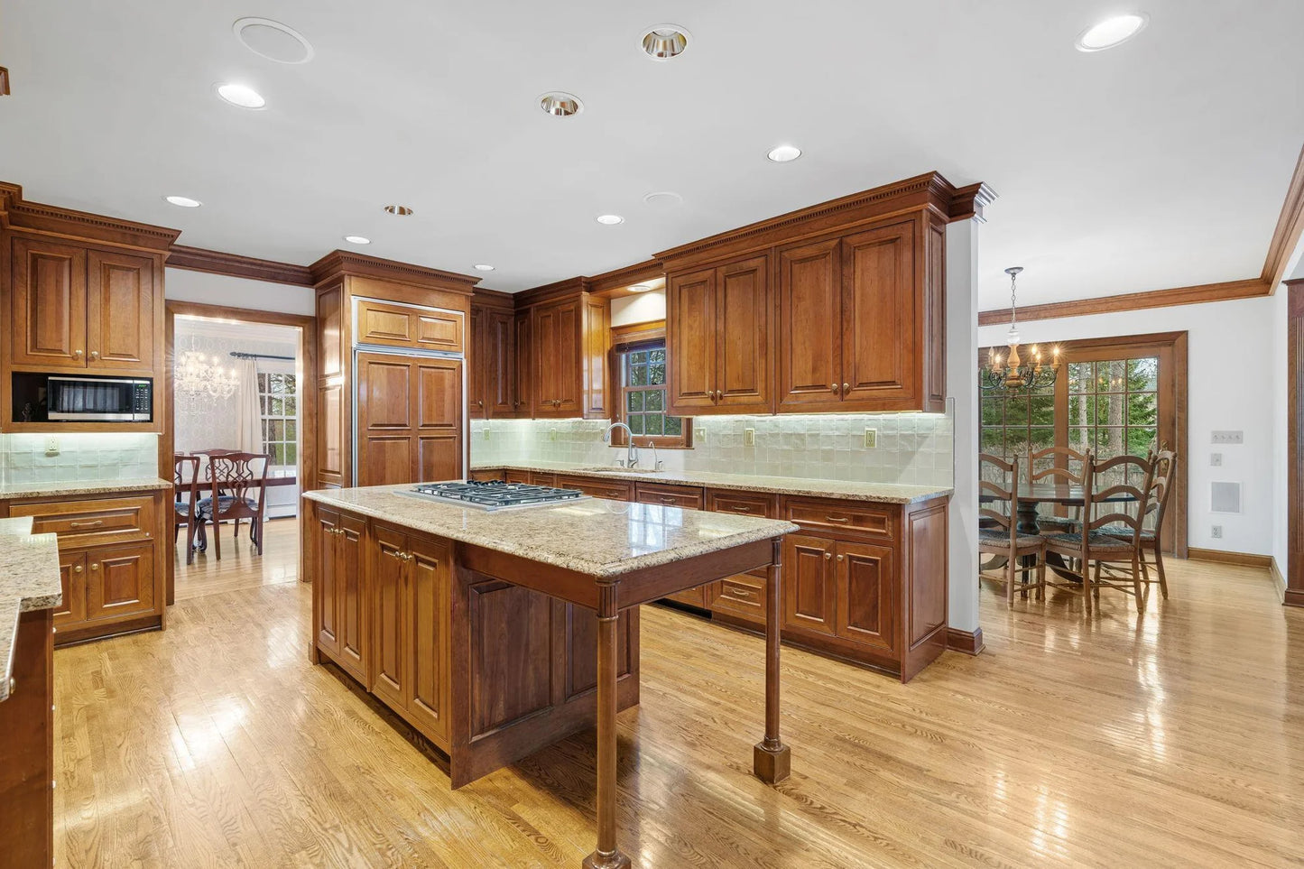 6321 Interlachen Boulevard, Edina, MN 55436