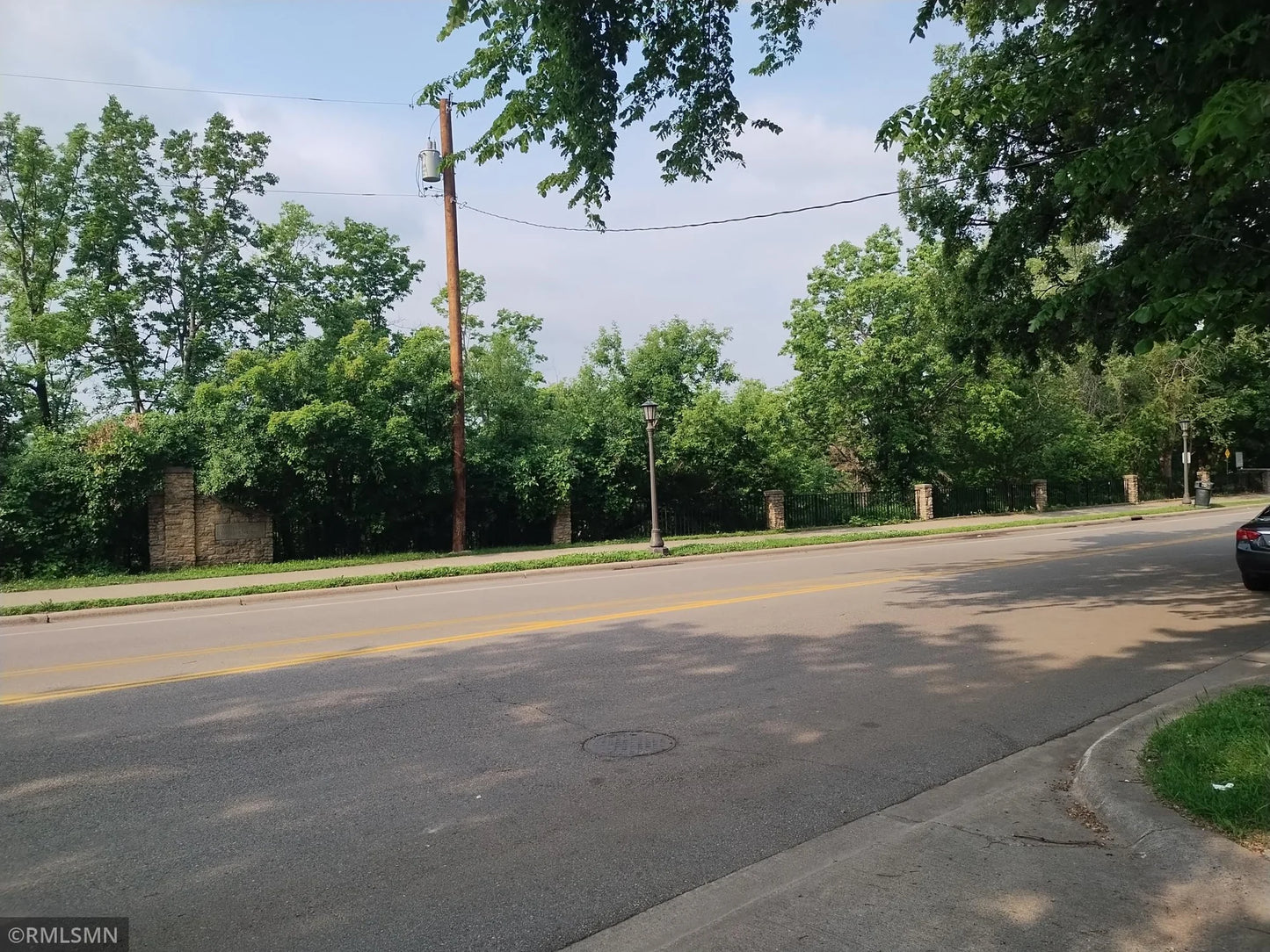 1872 Mississippi River Boulevard, Saint Paul, MN 55116