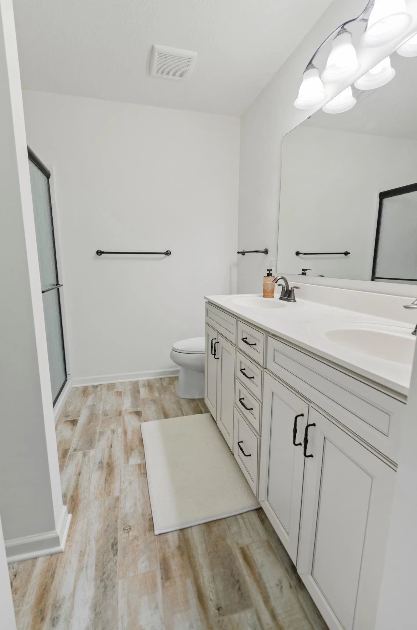 4016 River Valley Way, Eagan, MN 55122