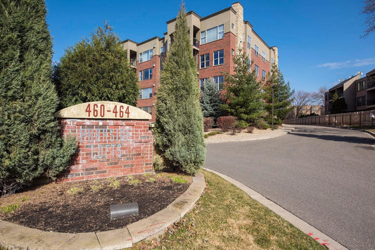 460 Ford Road, Saint Louis Park, MN 55426