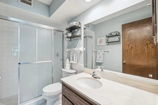 4360 Brookside Court, Edina, MN 55436
