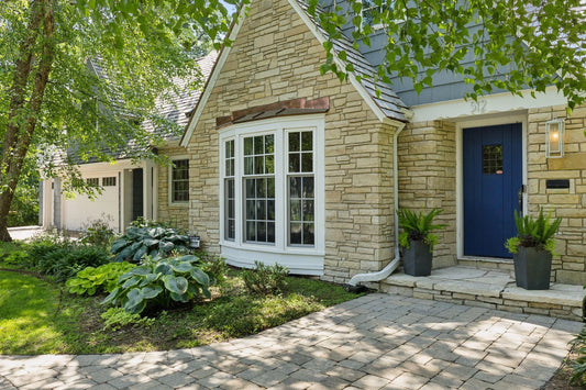512 Janalyn Circle, Golden Valley, MN 55416